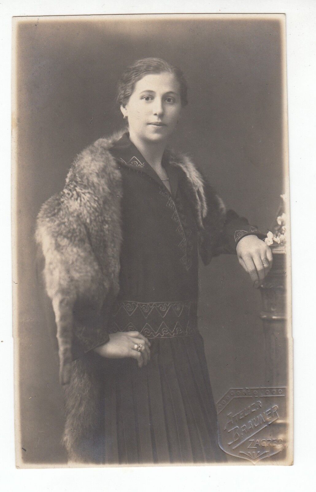 Austria - Hungary, Cabinet Photo beautiful woman atelier BRAUNER Zagreb 1910s 