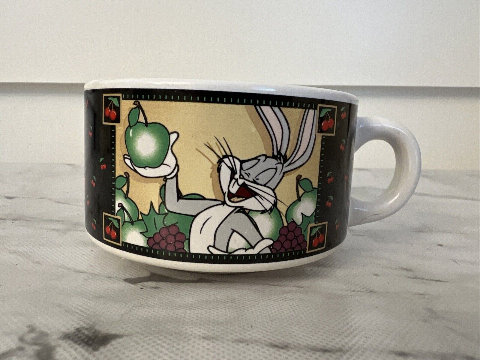 Looney Tunes Soup Mug Bowl Bugs Sylvester Home-Made Specialties Vintage 1998