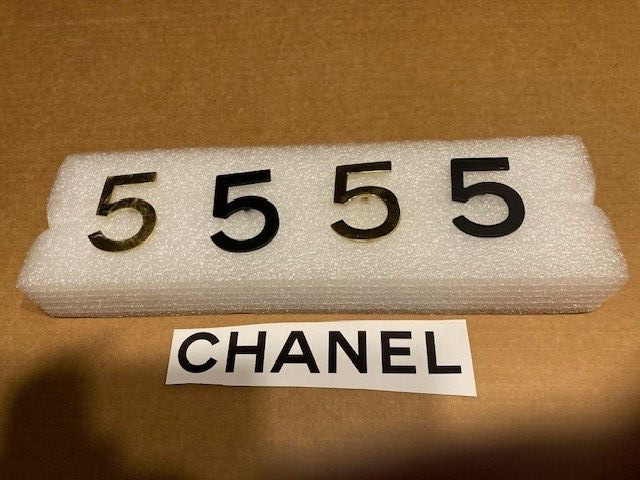 CHANEL Store Promo Display Sign No Five