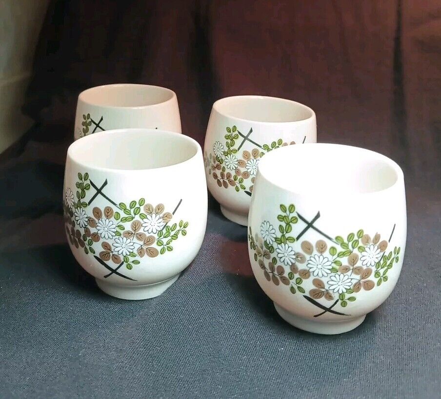Unique In Shape Kutani Ware Hand Painted Porcelain Sake Cups Made In Japan  4 Pc