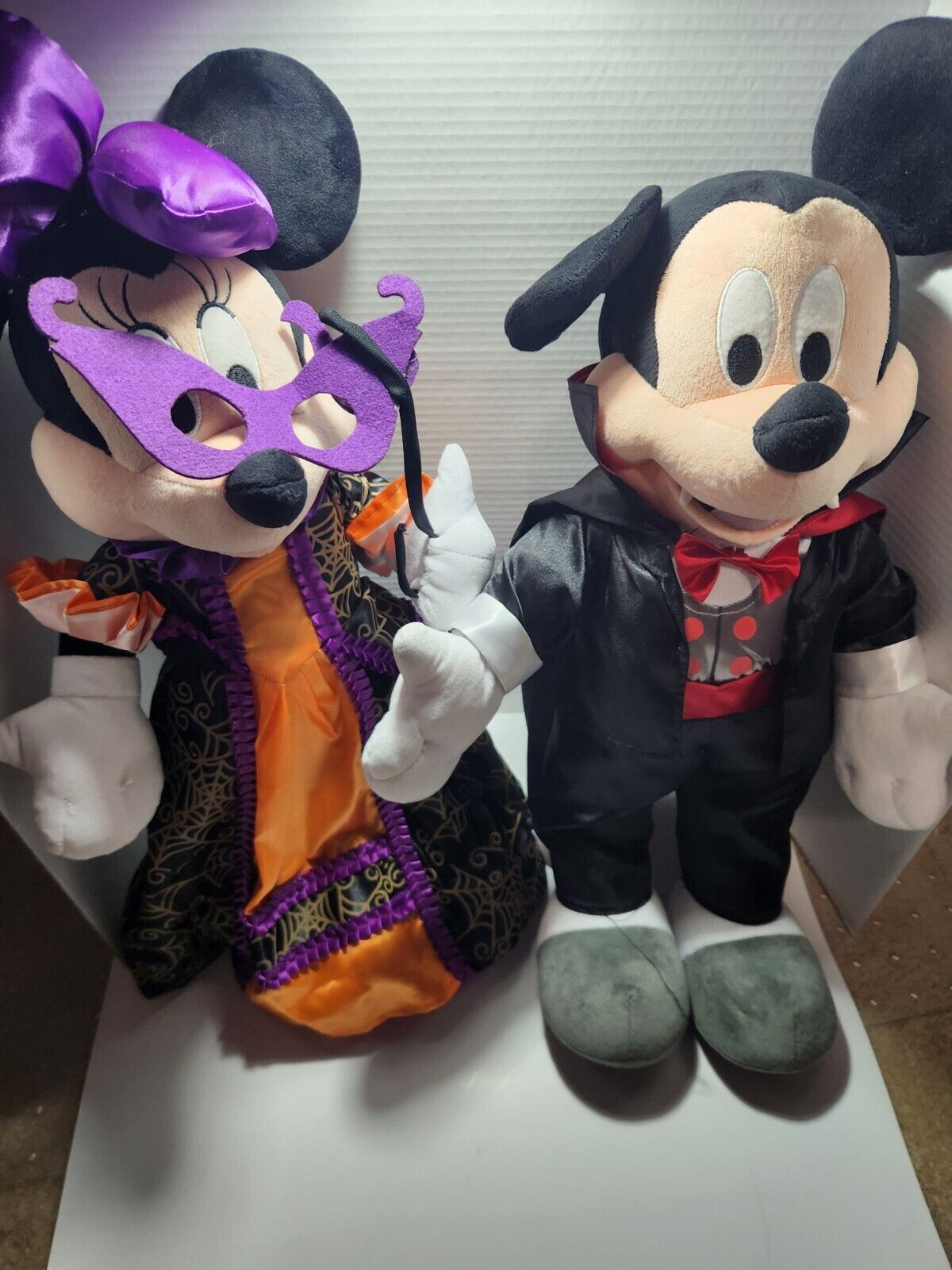 Gemmy Disney Mickey & Mini Mouse Plush Door Greeter 23