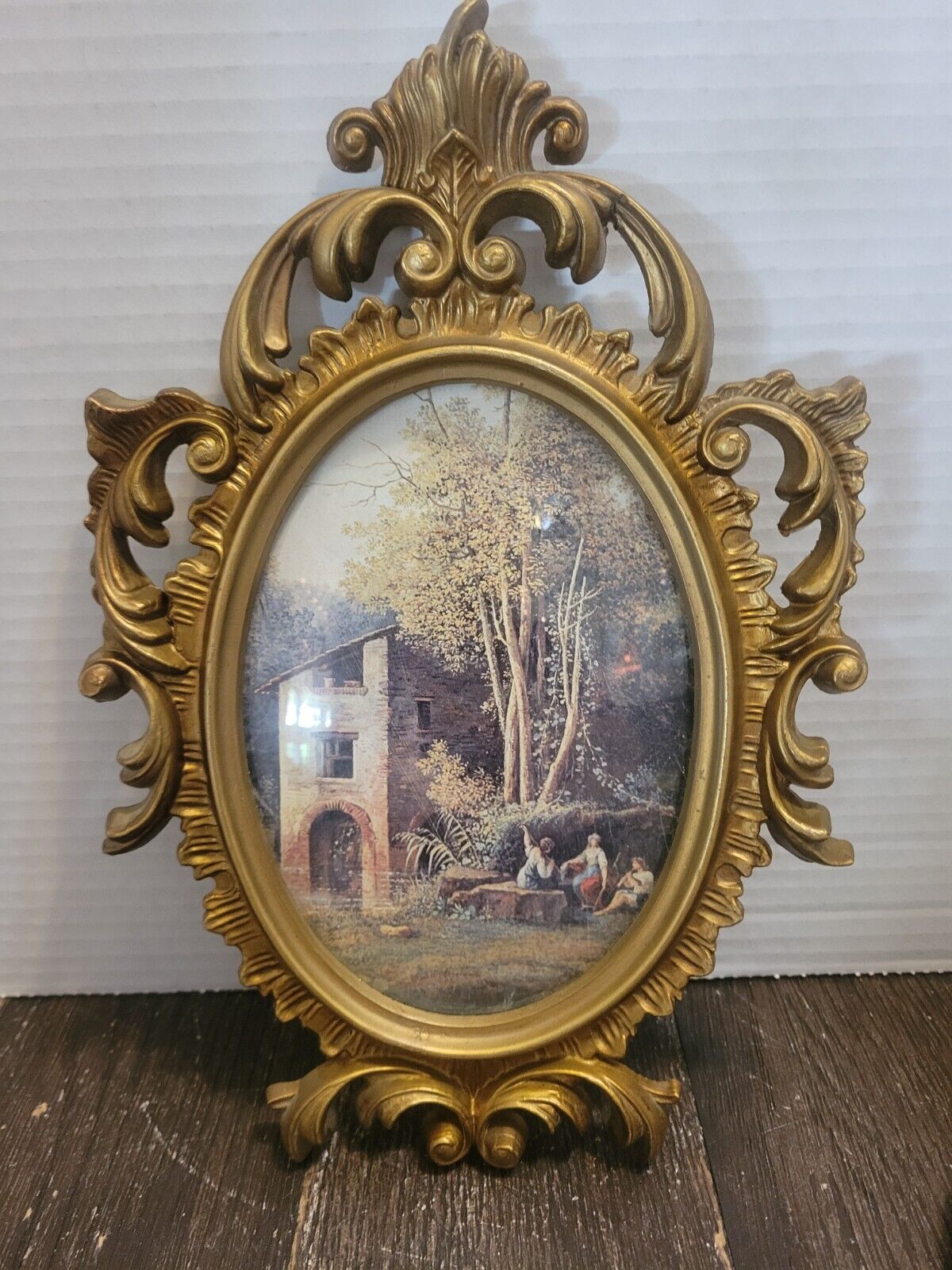 VTG Victorian Style Ornate Gold Resin Picture Frame Made In Italy 11 X 8”