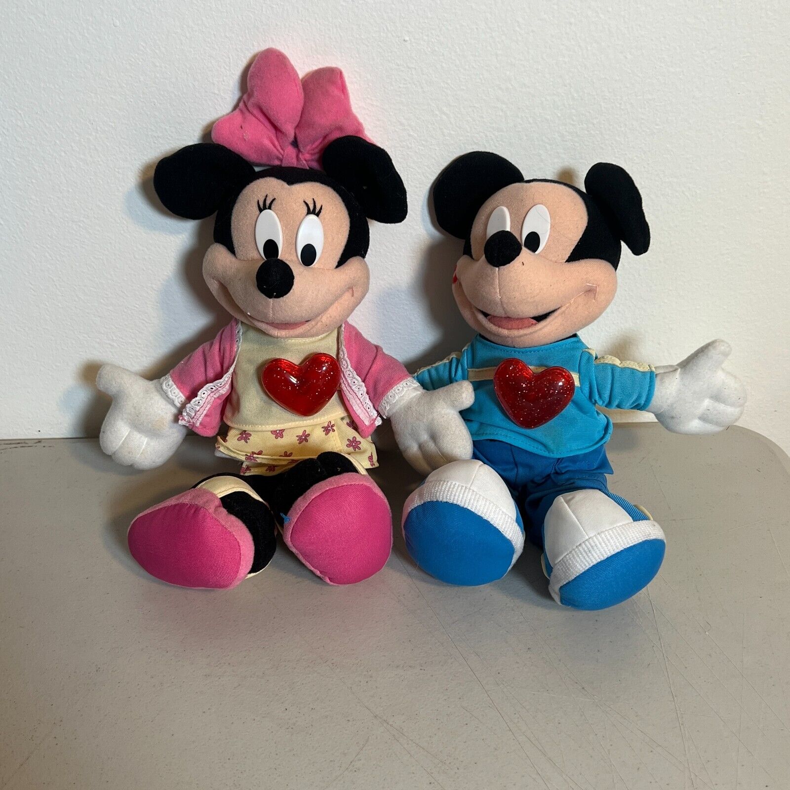 Lots of Love Mickey & Minnie Plush Fisher Price Disney Vintage Valentines day