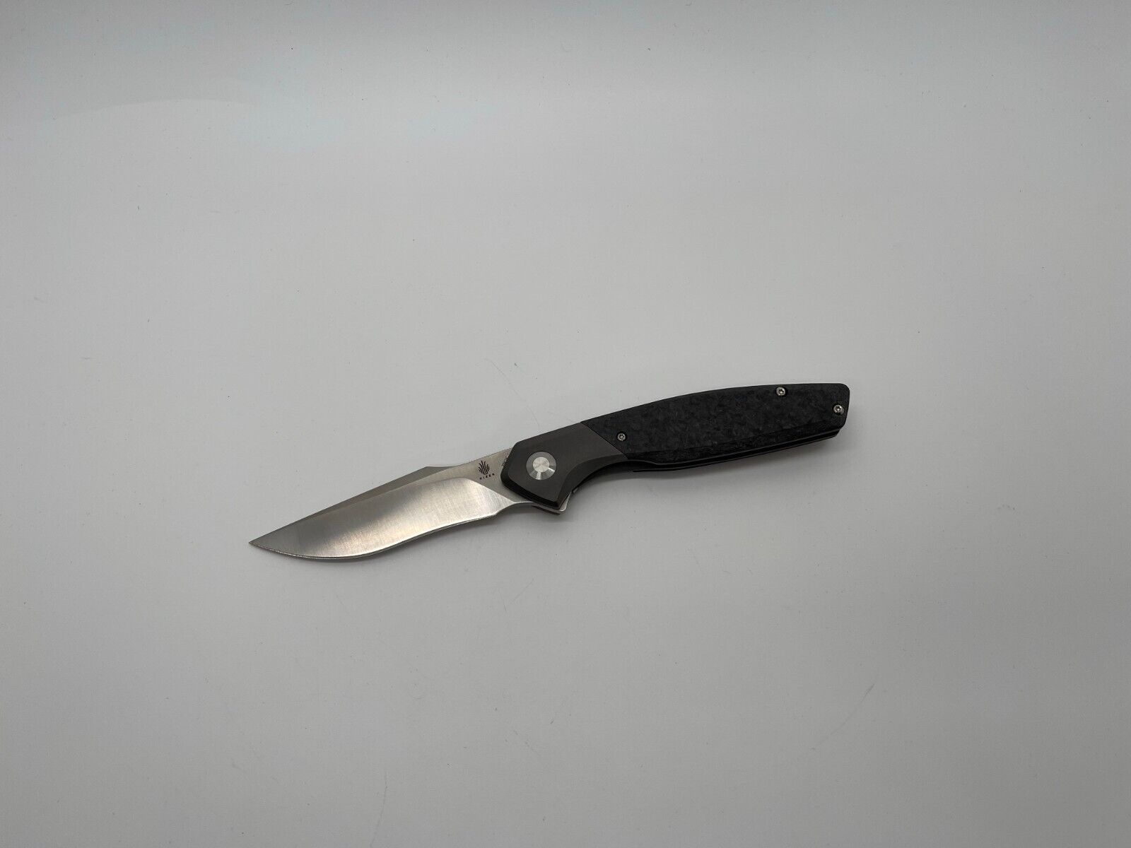 Kizer Grazioso Titanium & Carbon Fiber Frame Lock Knife 20CV Blade Ki4572A1 EDC