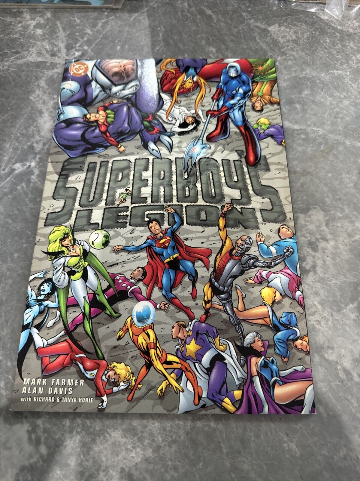 Superboy\'s Legion (DC 2001) PB, J114