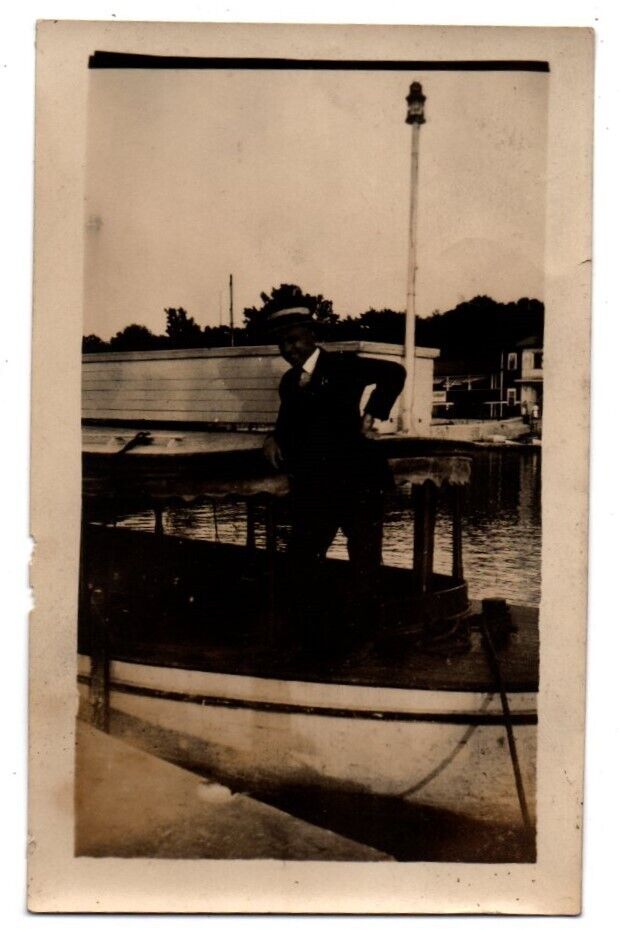 OH Ohio PIB Put In Bay Man Boat Dock Scene Vintage Snapshot Photo