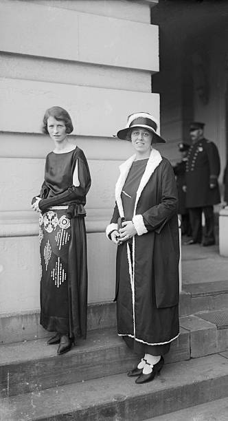 Edna St Vincent Millay Doris Stevens as suffragettes Washington- 1923 Old Photo