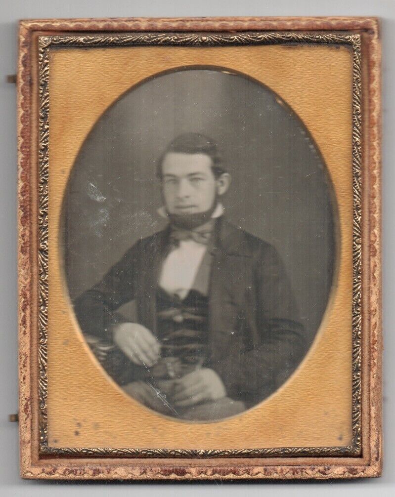 1840s Daguerreotype of Handsome Well Dressed Young Man w Beard Very Clear Image