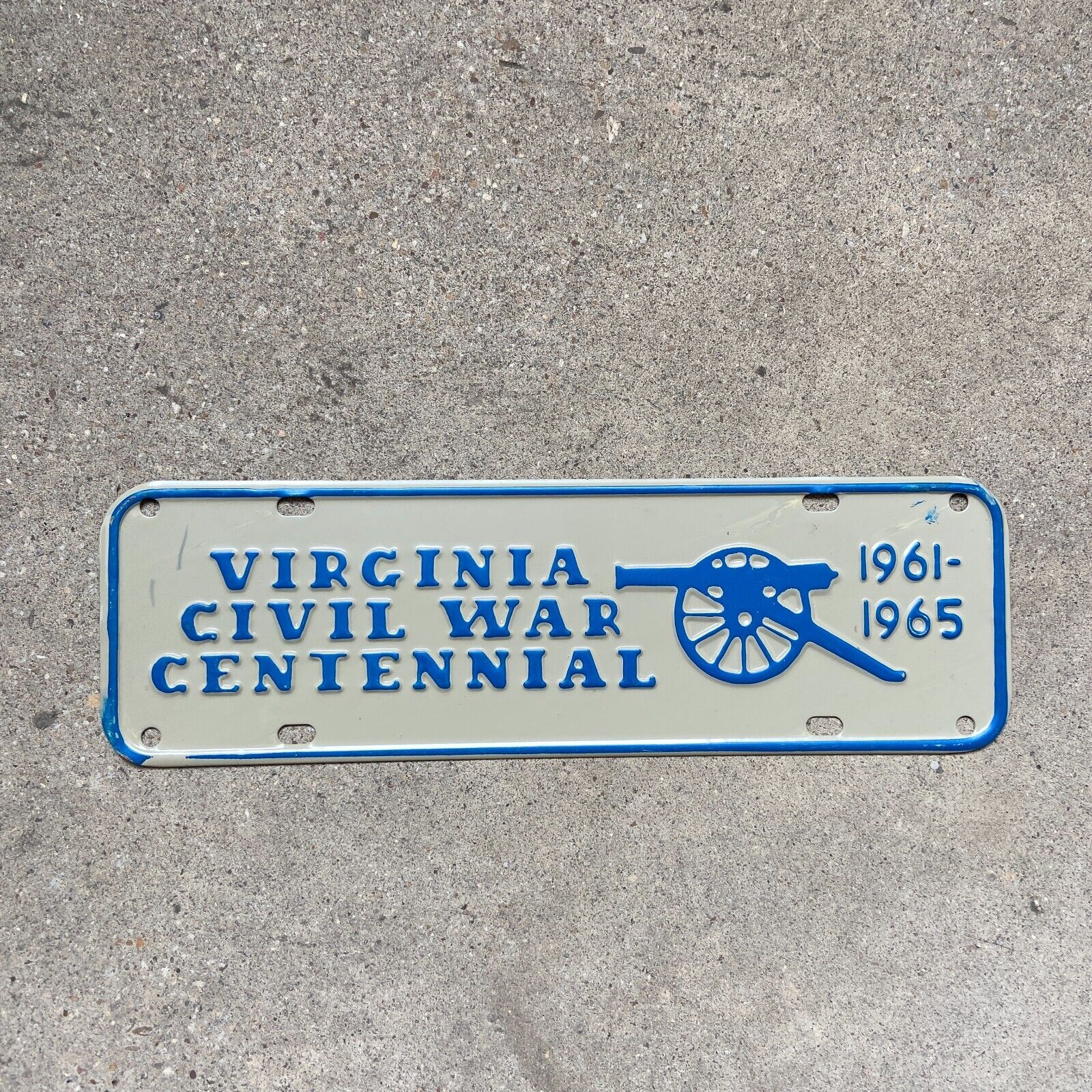 1961-1965 Virginia Civil War License Plate Topper Booster Cannon Centennial