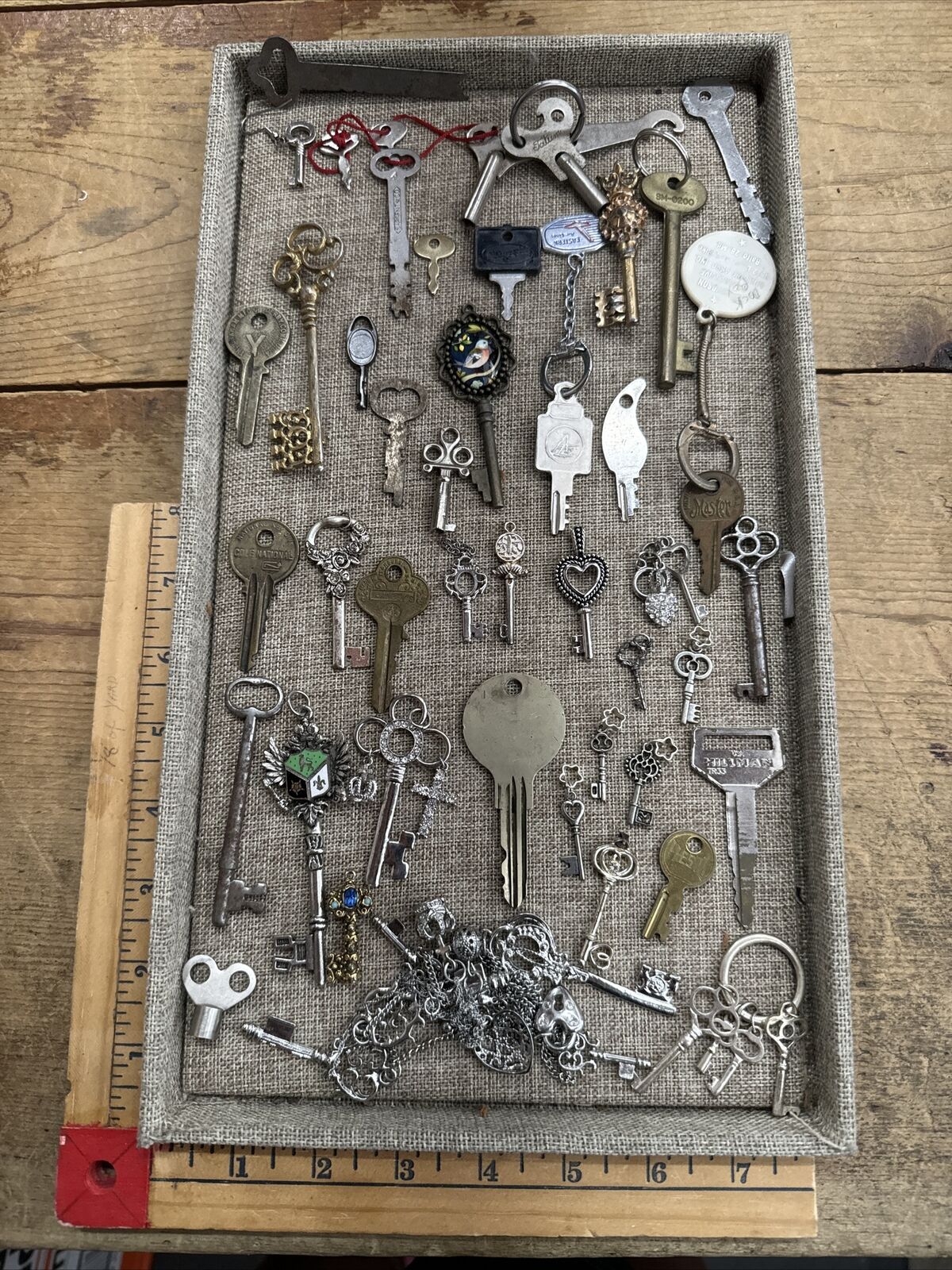 Antique & Vintage Keys Lot J-38