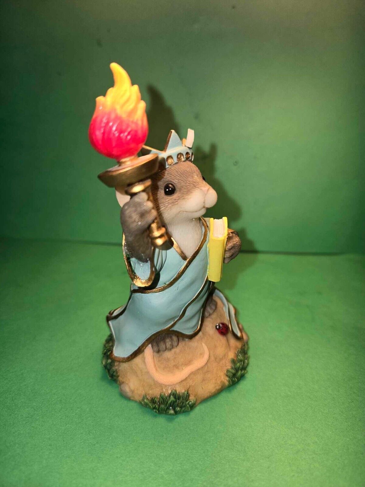 Charming Tails Mouse Figurine \