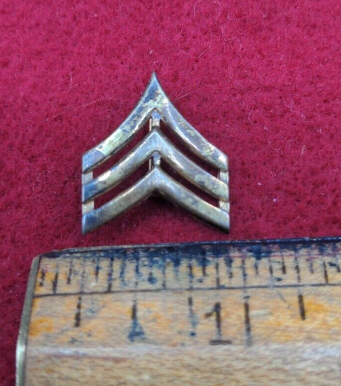 WW2/II US Army Home Front Sergeant sterling marked sweetheart pin pin-back.