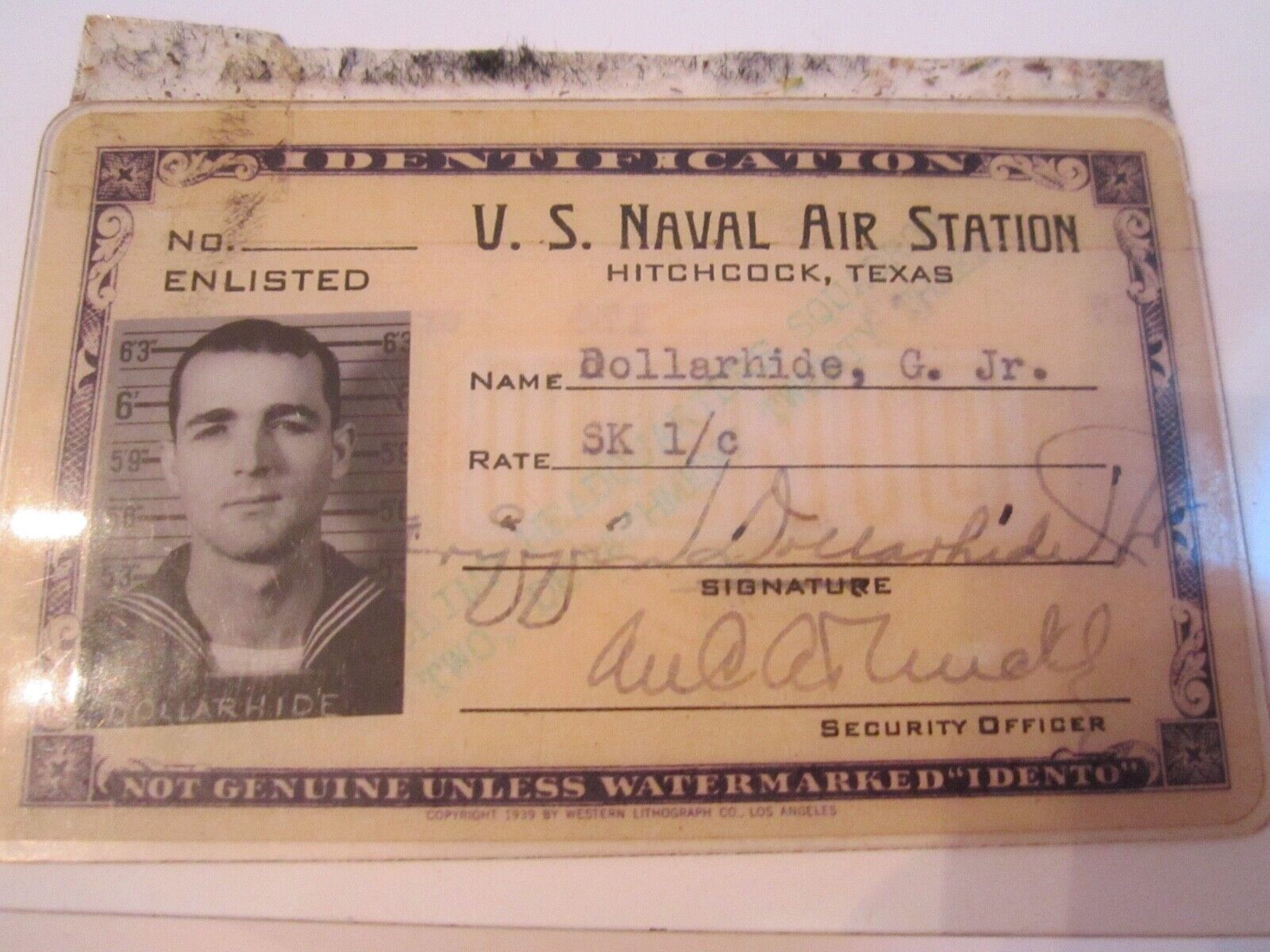 1939 U.S. NAVAL AIR STATION IDENTIFICATION CARD - SIGNED -  BBA-30