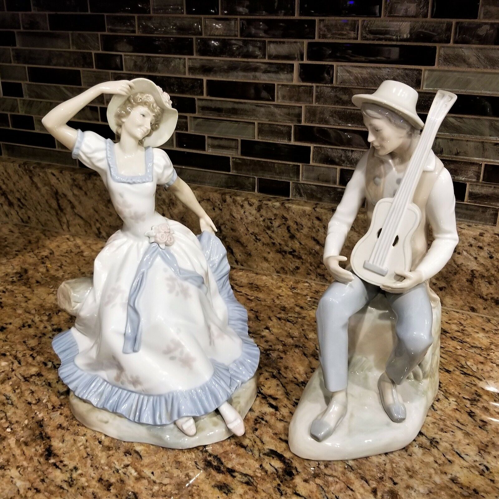 Lladro ZAPHIR Man & Woman Lovers Porcelain Figurine Set