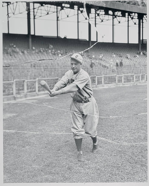 Jim Bottomley Batting Position 1933 Photo Cincinnati Baseball Players...Indivi