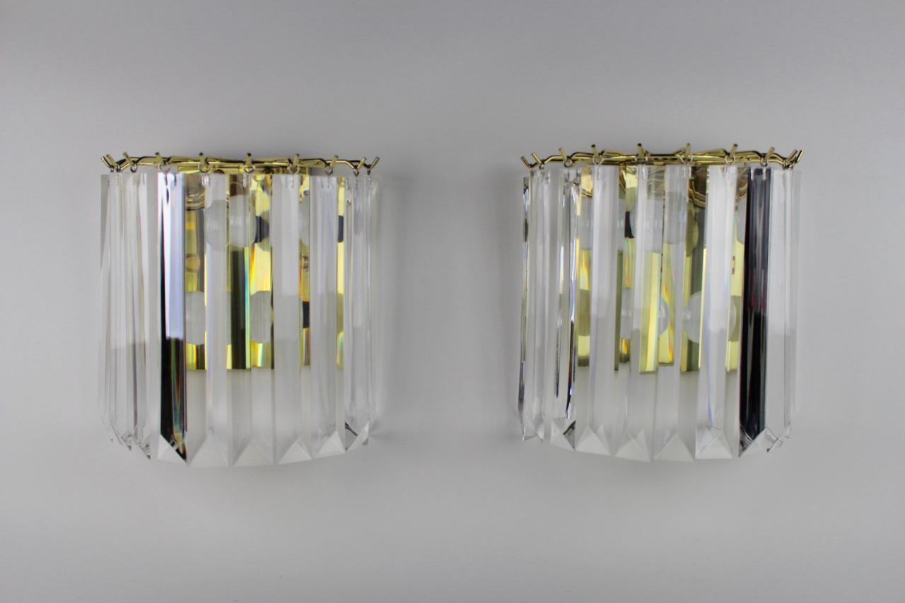 PAIR OF VINTAGE QUALITY REGENCY VENINI STYLE LUCITE WALL SCONCES (NEW OLD STOCK)