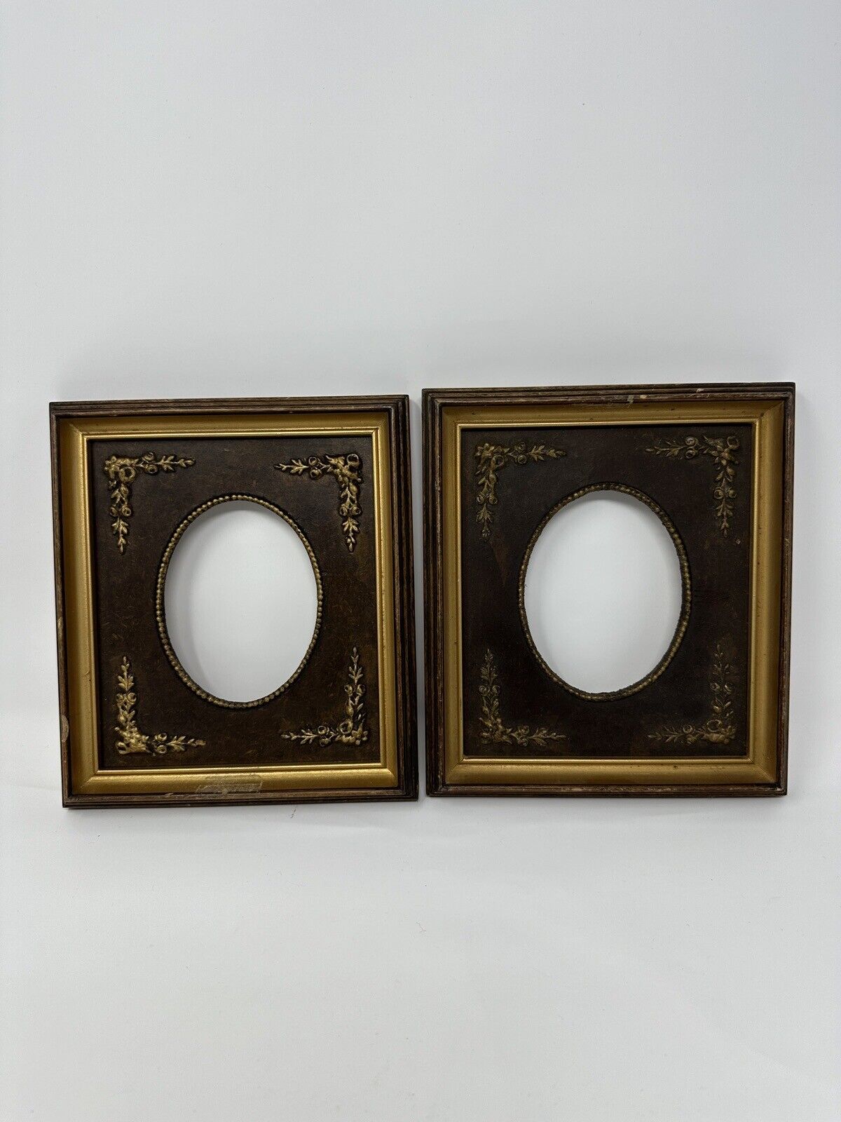 Lot Of 2 VTG Ornate Victorian Style Oval Picture Frames - Some Flaws See Pics