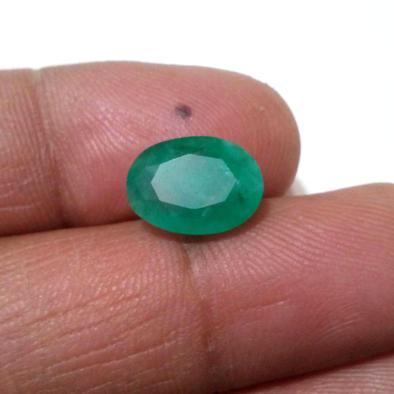 Fabulous Zambian Emerald Faceted Oval Shape 4.55 Crt Emerald Loose Gemstone