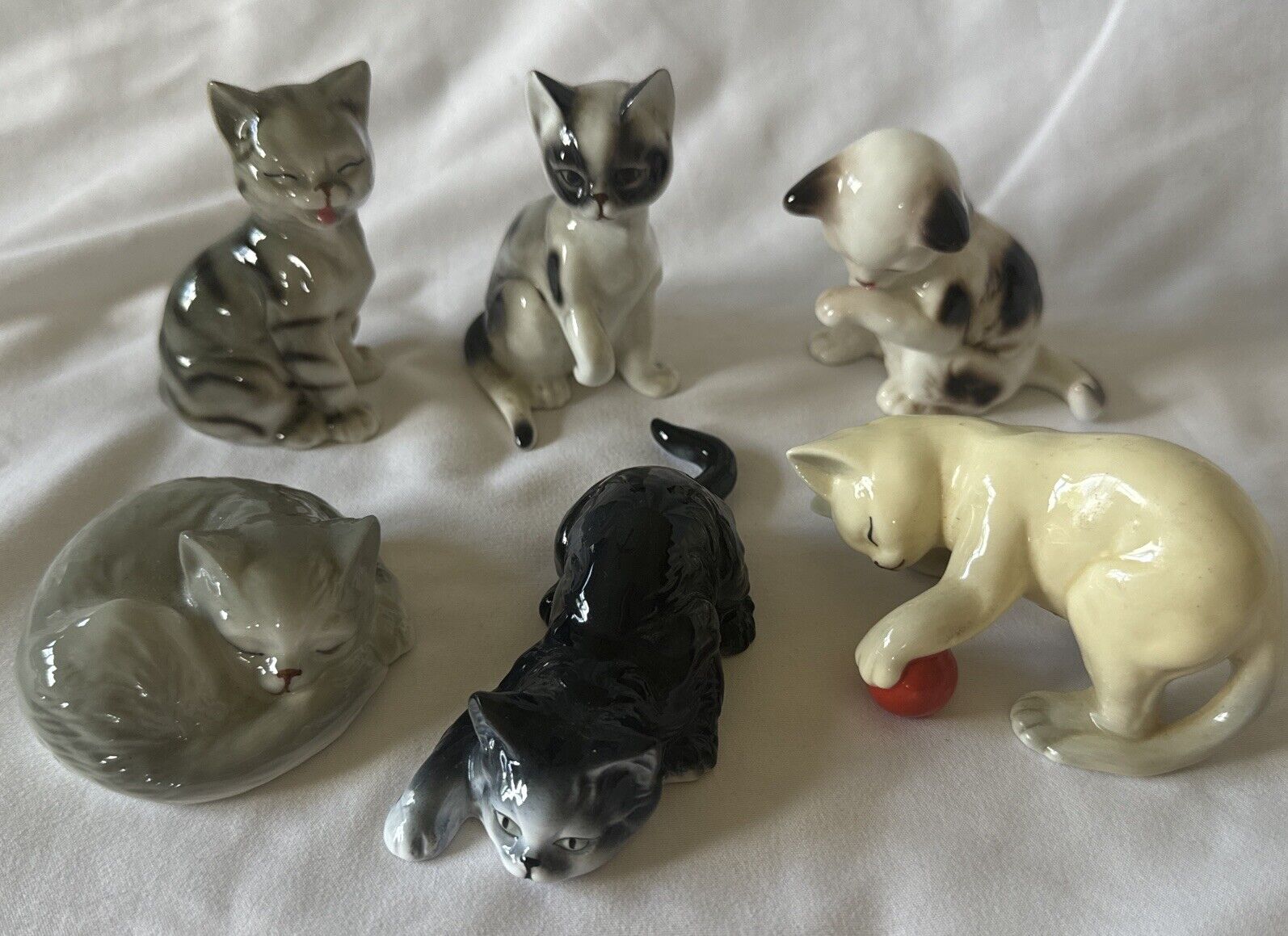 VTG Danbury Mint Cats of Character Bone China Cat Figurines Set of 6