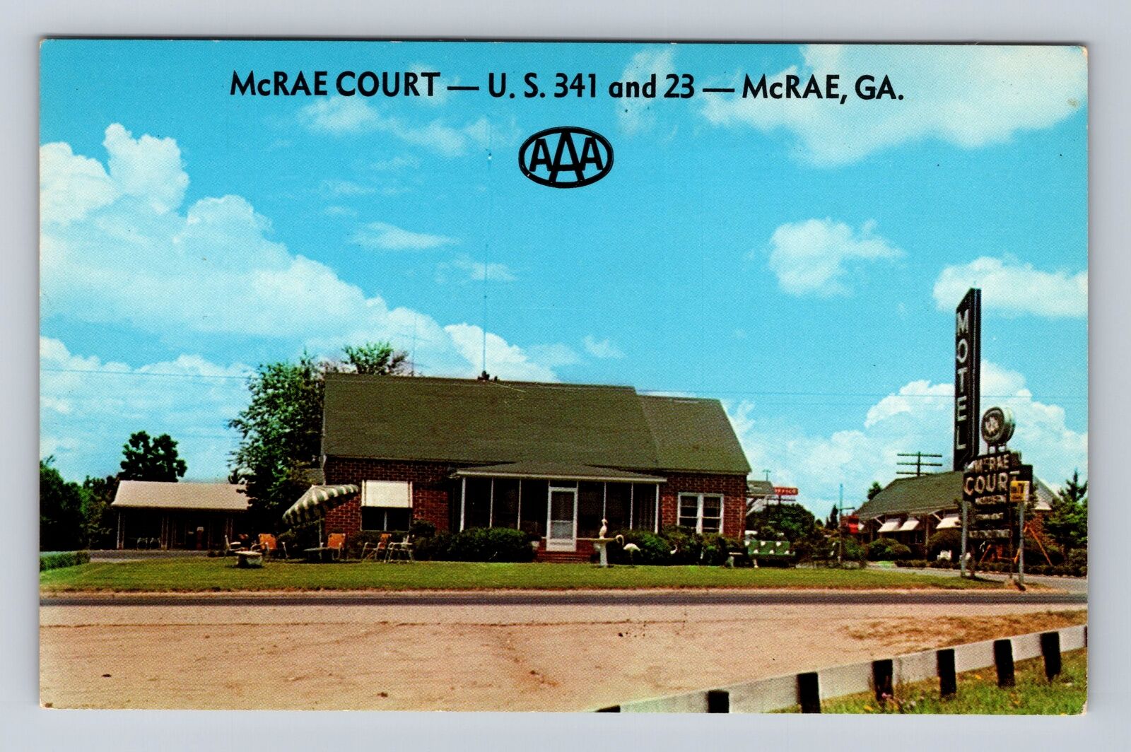 McRae GA-Georgia, McRae Court Advertising, Vintage Souvenir Postcard
