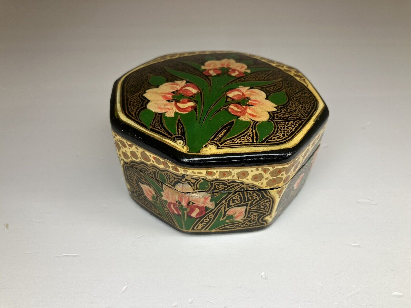 Vintage Hand Made Paper Mache Trinket Box Floral Painted With Lid Kashmiri India