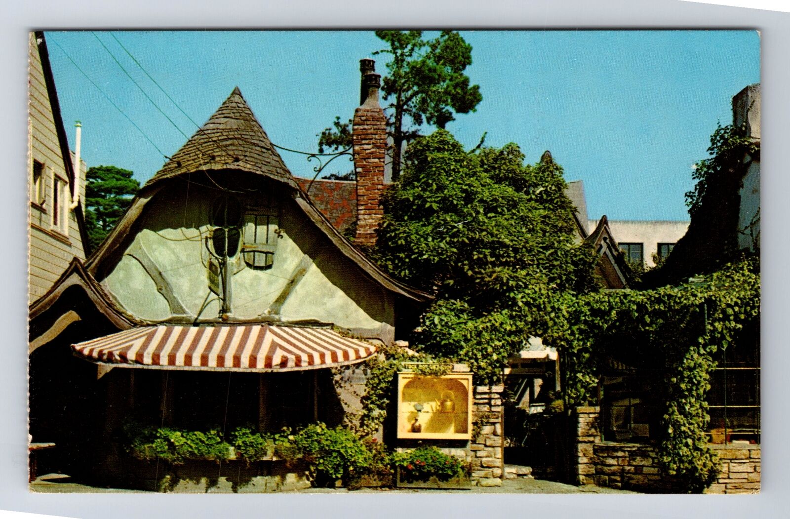 Monterey CA- California, Fairy Tale Court, Antique, Vintage c1973 Postcard