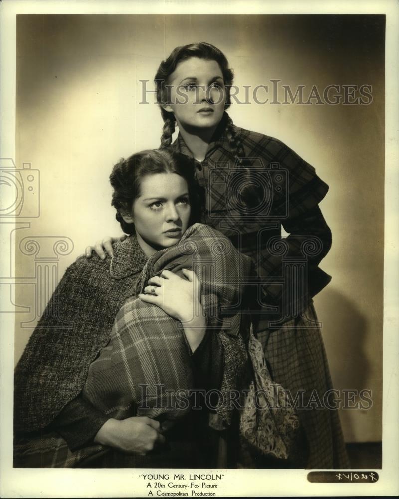 1939 Press Photo Arleen Whelan and Judith Dickens in Young Mr. Lincoln.