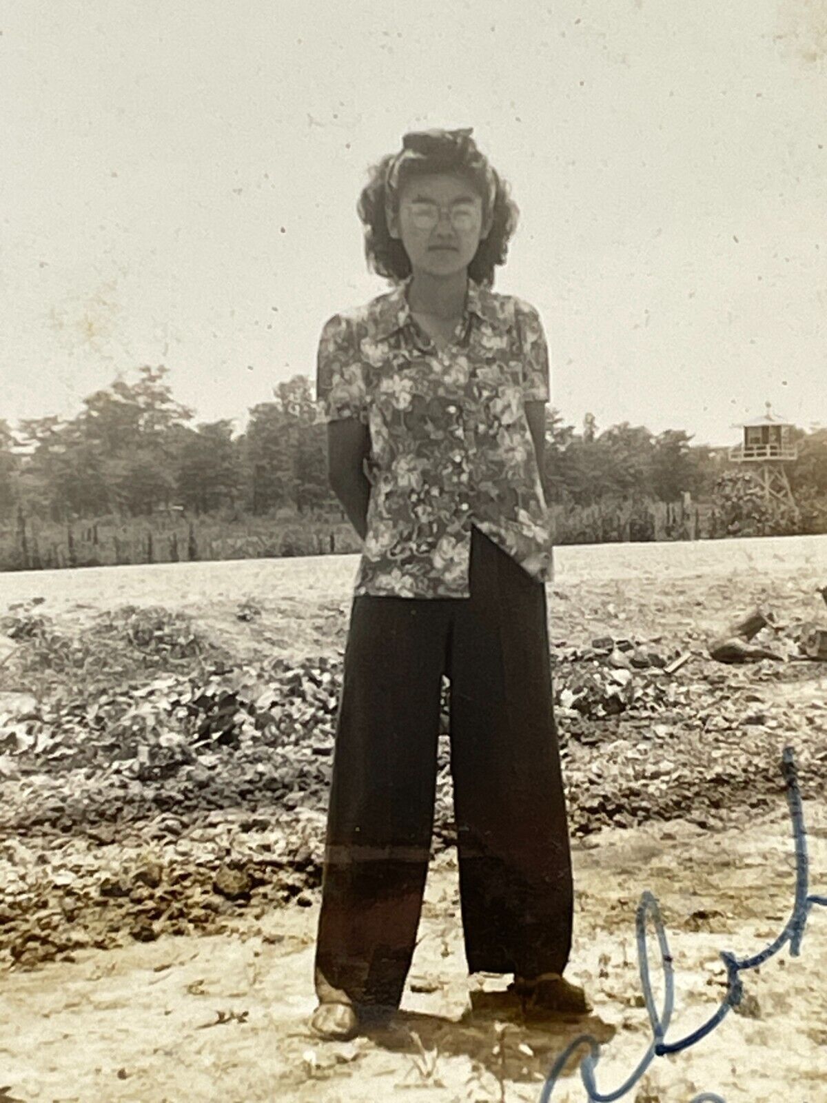 VA Photograph 1944 Pretty Lovely Lady 1940's Asian Floral Shirt