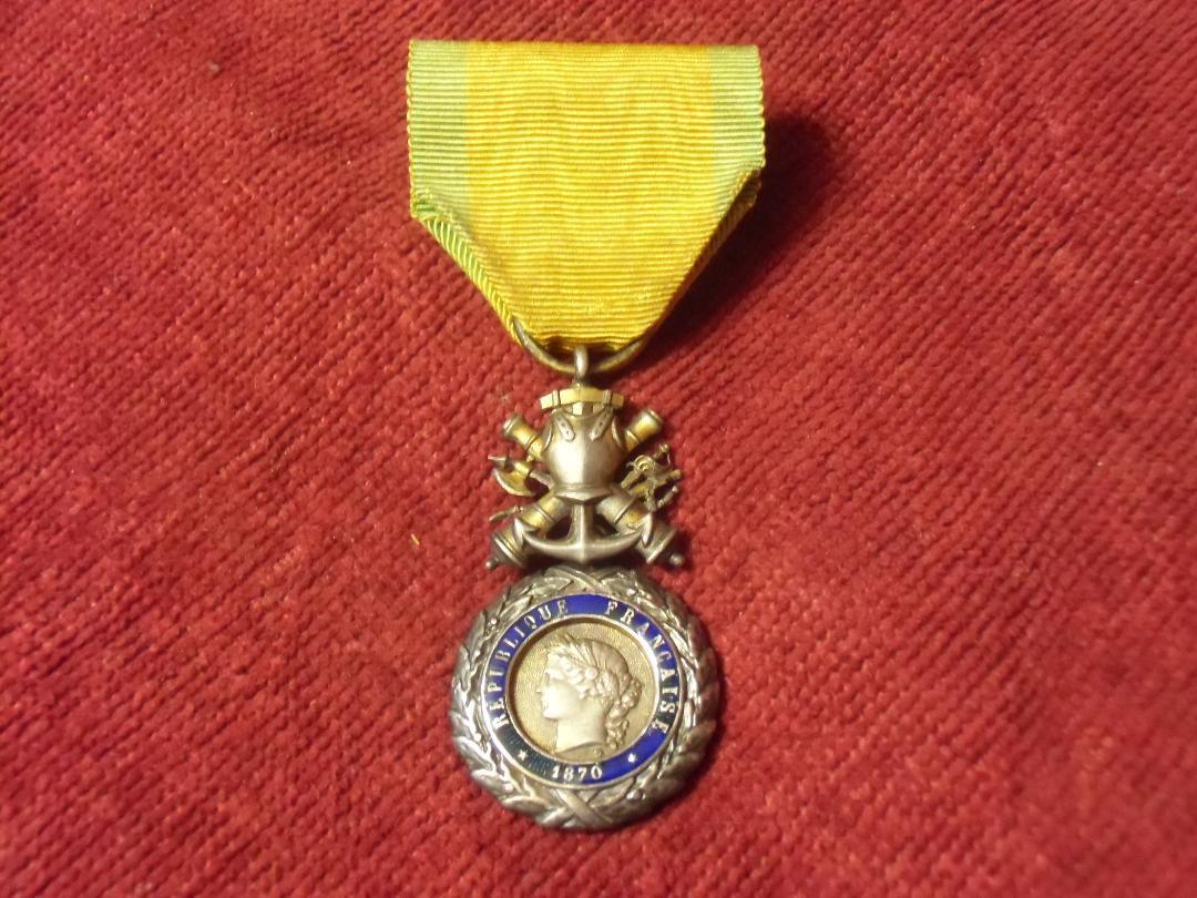 F French Army Medal/Emblem 1870/Franco-Prussian War Military Medal Real #3fb3a1
