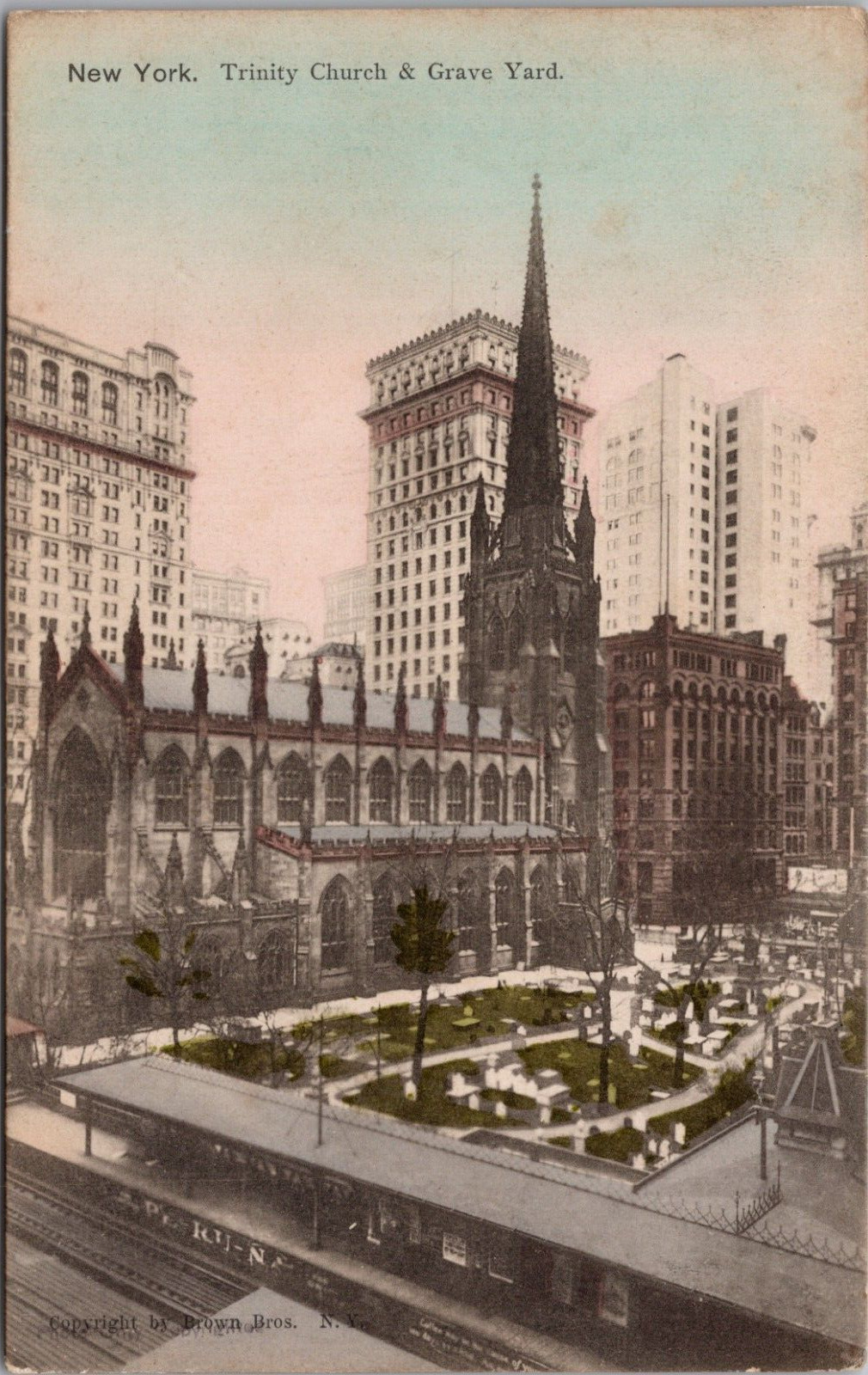 NEW YORK c1910 ~ Trinity Church & Graveyard ~ Vintage Postcard