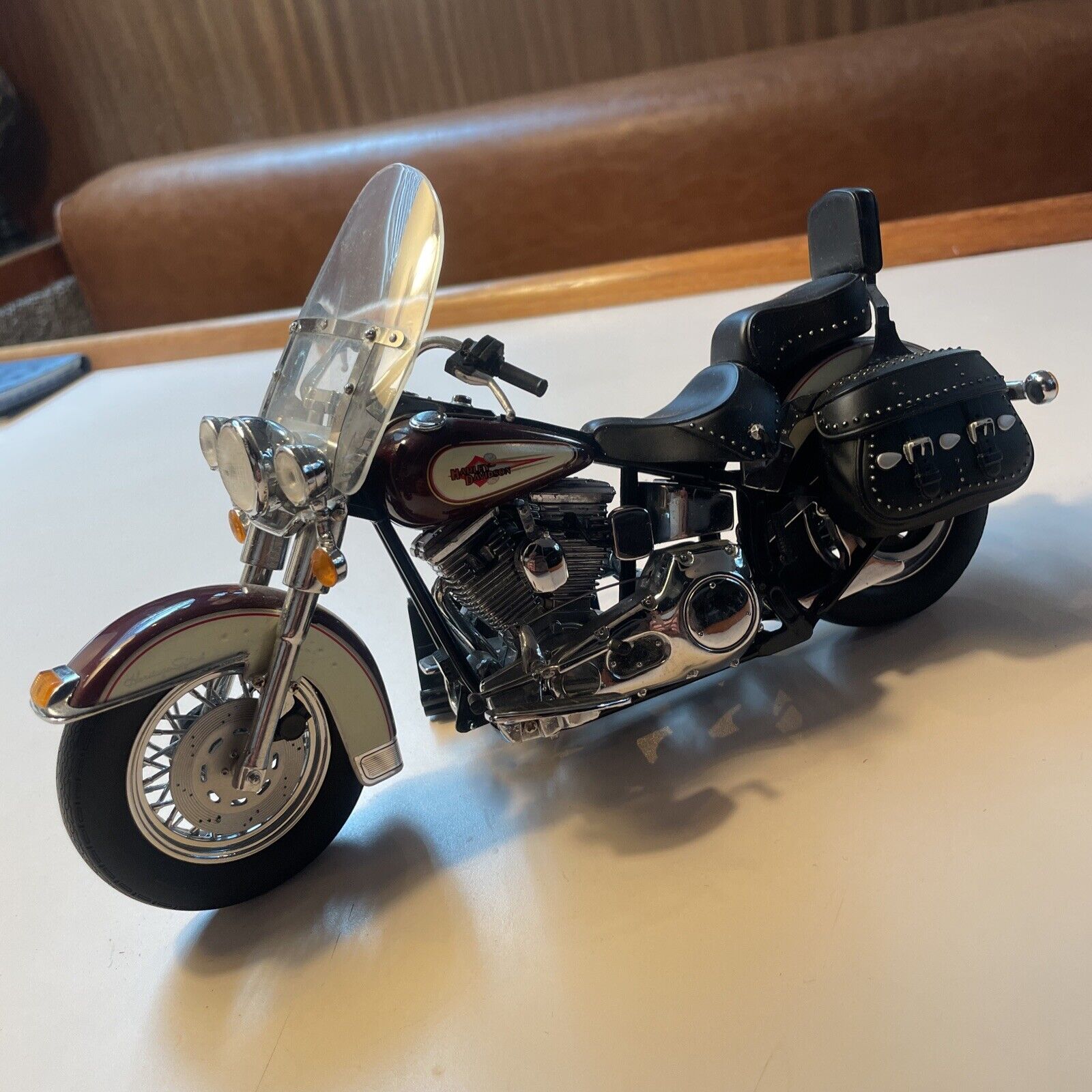Franklin Mint 1986 Harley Davidson Heritage Softail Classic Motorcycle 10”