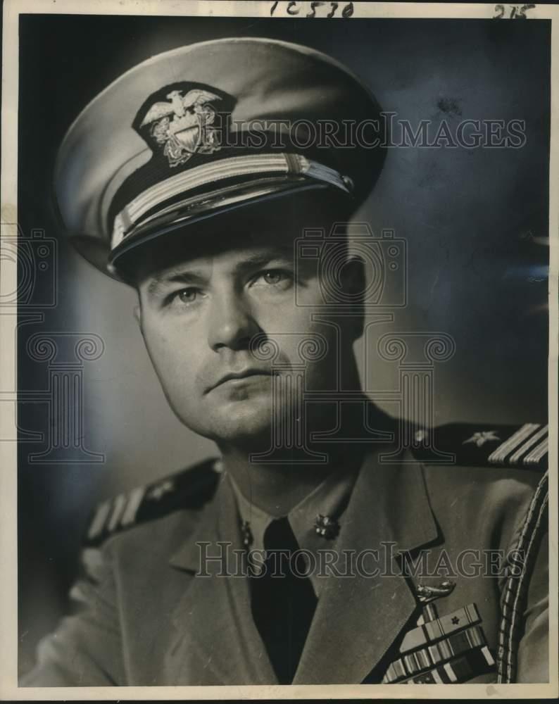 1950 Press Photo Lieutenant Commander Thomas B. Dengre, Jr. in Portrait