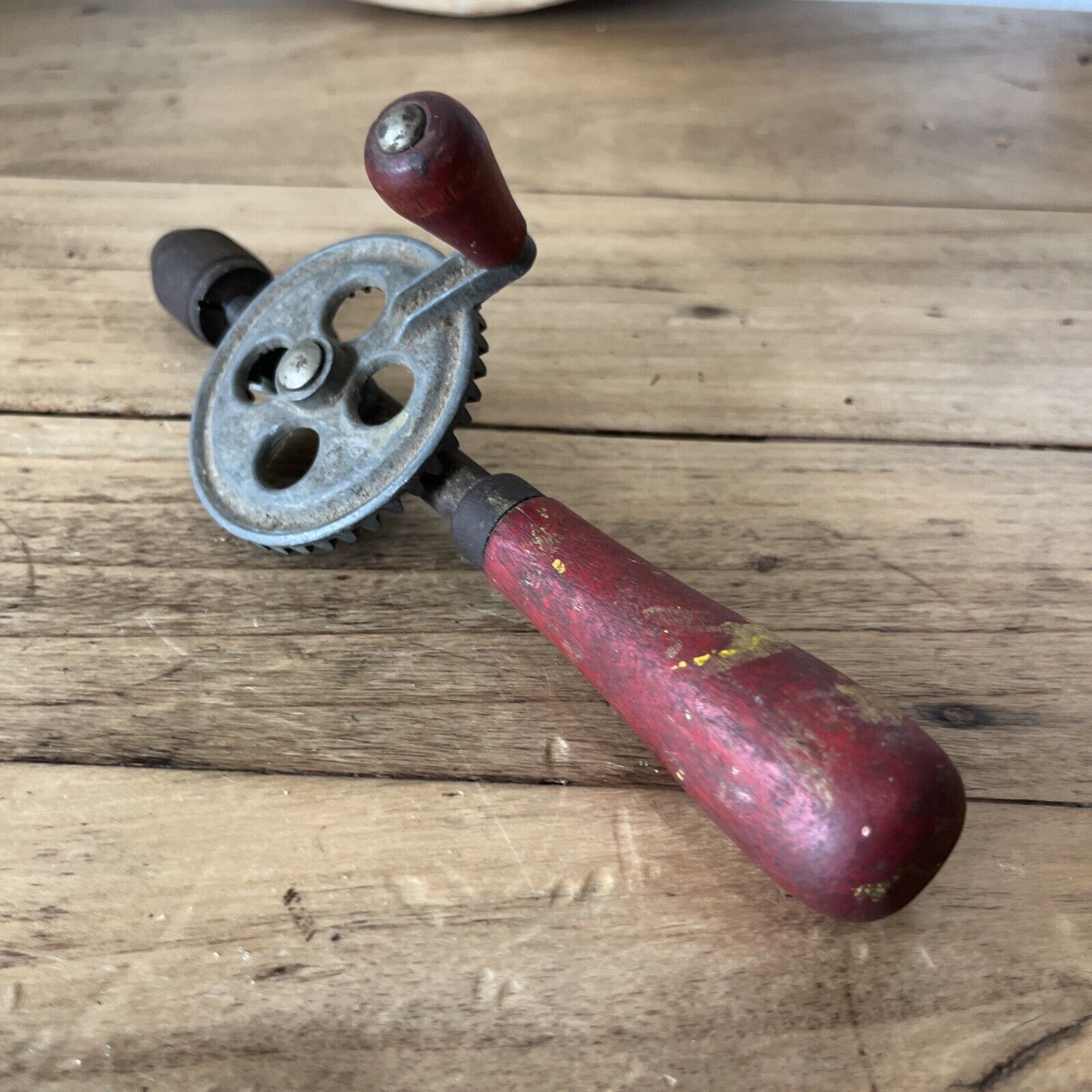 VINTAGE  HAND CRANK DRILL  PRE-OWNED
