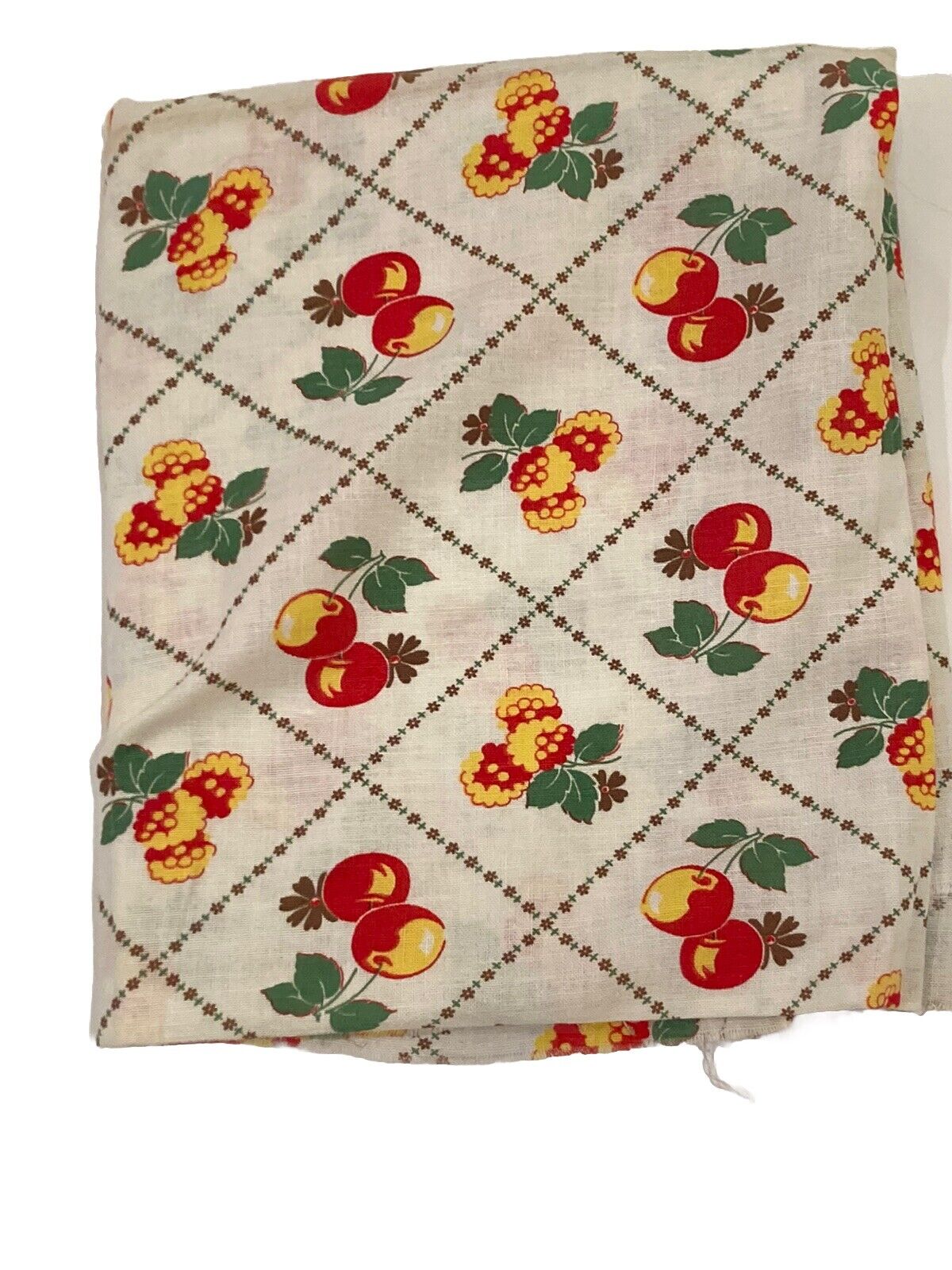 Vintage Full Opened Cherries and Berries On Cream Cotton Feed Sack 6/19- E