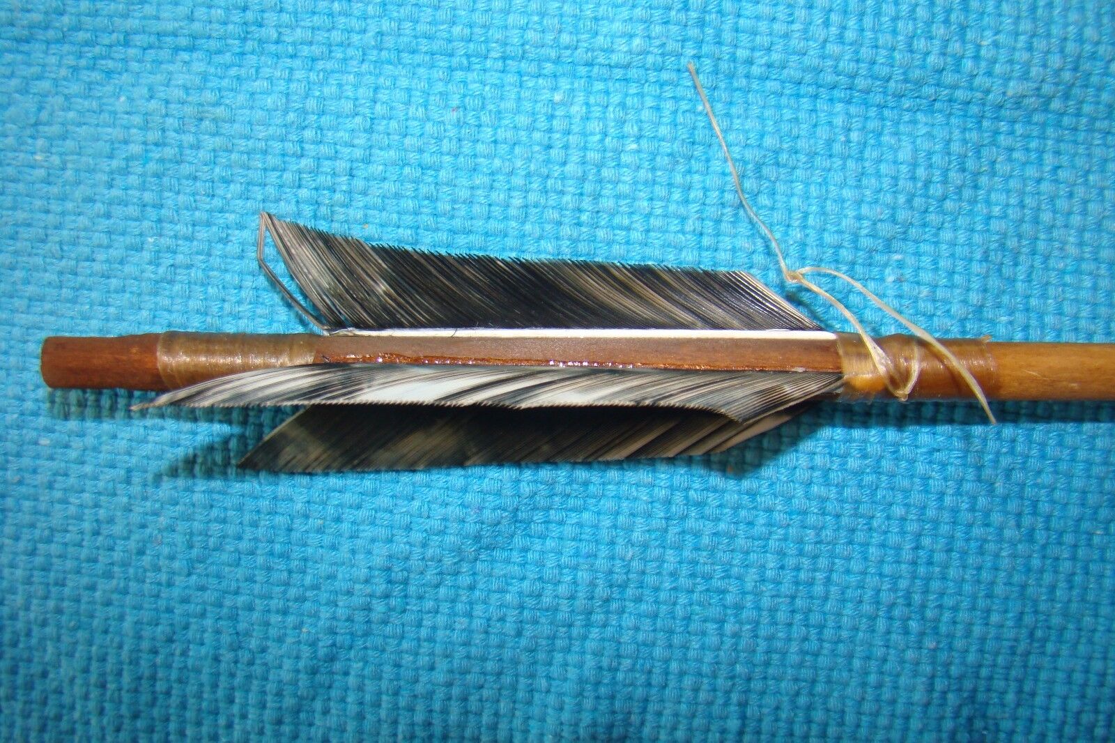 1 Handmade Navajo 25 Inch Arrow with mixed feathers & Stone chipped Arrowhead