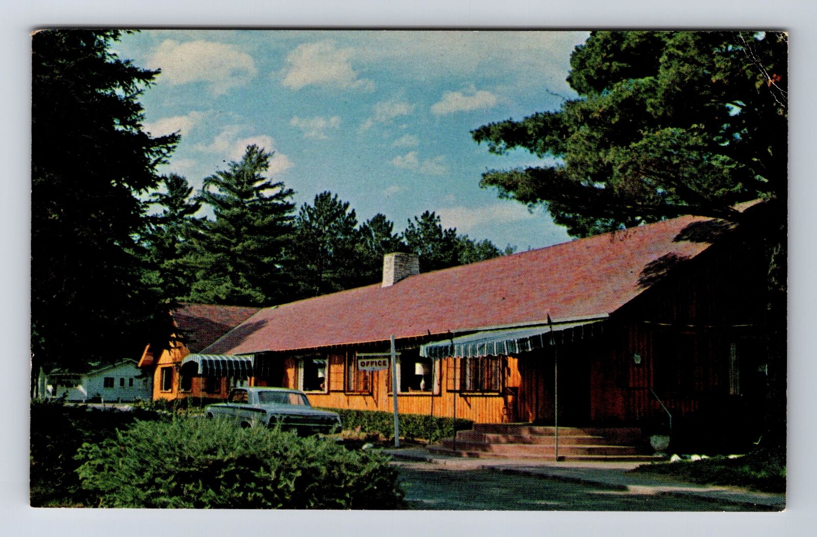 Eagle River WI-Wisconsin, Eagle Waters Resort Main Lodge, Vintage Postcard