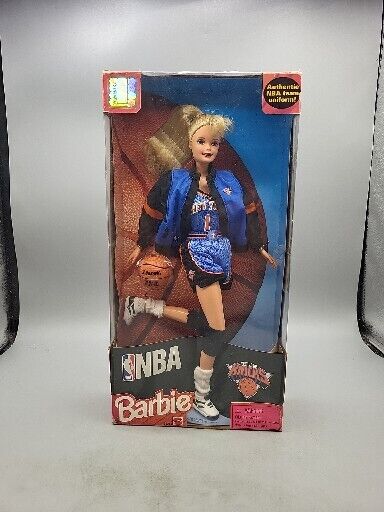 NEW 1998, NATIONAL BASKETBALL ASSOCIATION NBA NEW YORK KNICKS BARBIE DOLL 