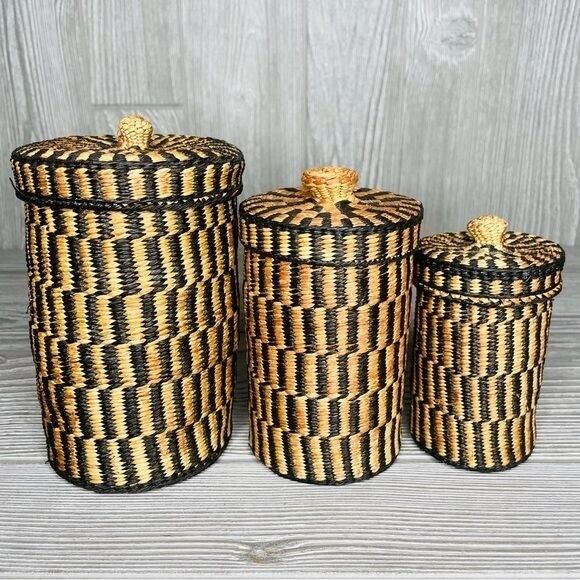3 woven nesting baskets decoration canisters with lids