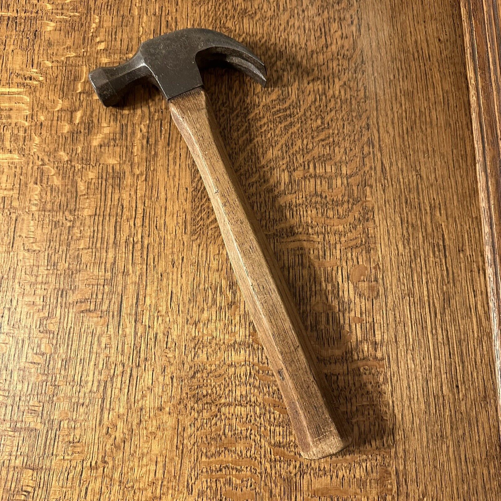 Belknap Bluegrass Claw Hammer Blue Grass Carpenter\'s Wood Handle Weight 1.6 LBS