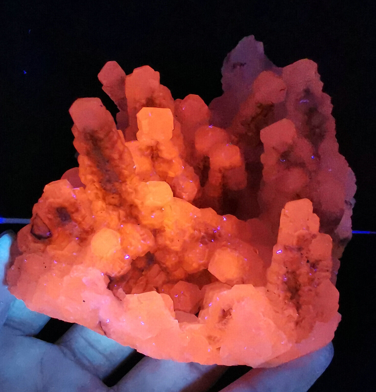 385g Rare Natural Red Fluorescence Pink Calcite Cluster Mineral Specimen