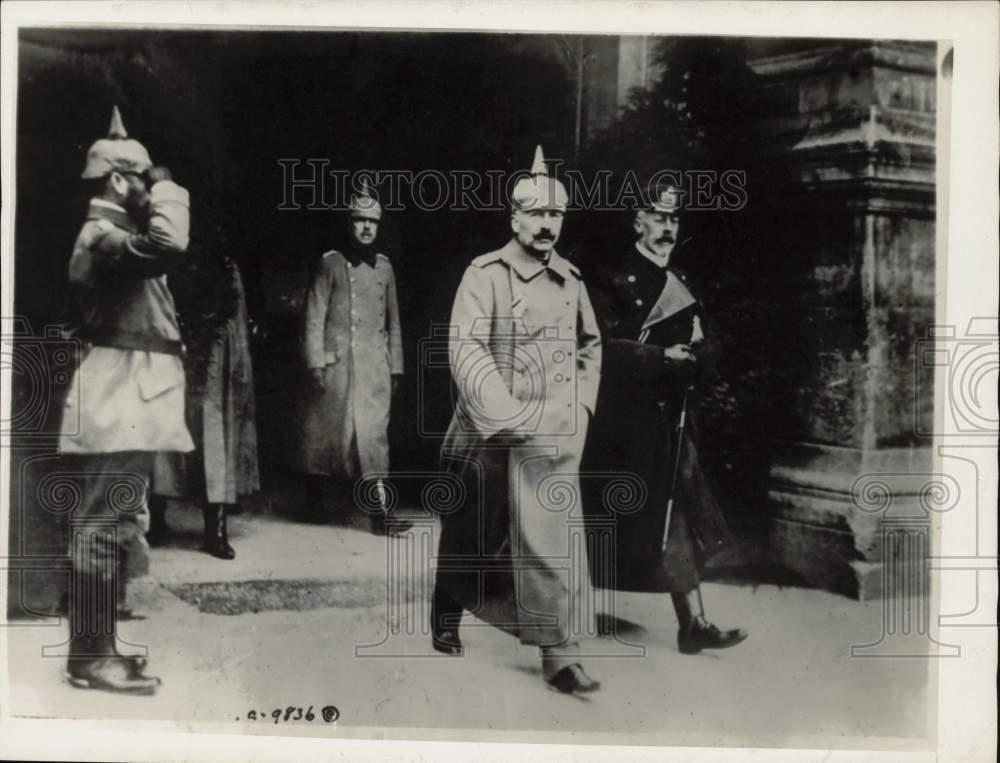 1915 Press Photo The German Kaiser & Prince Henry of Prussia at Headquarters