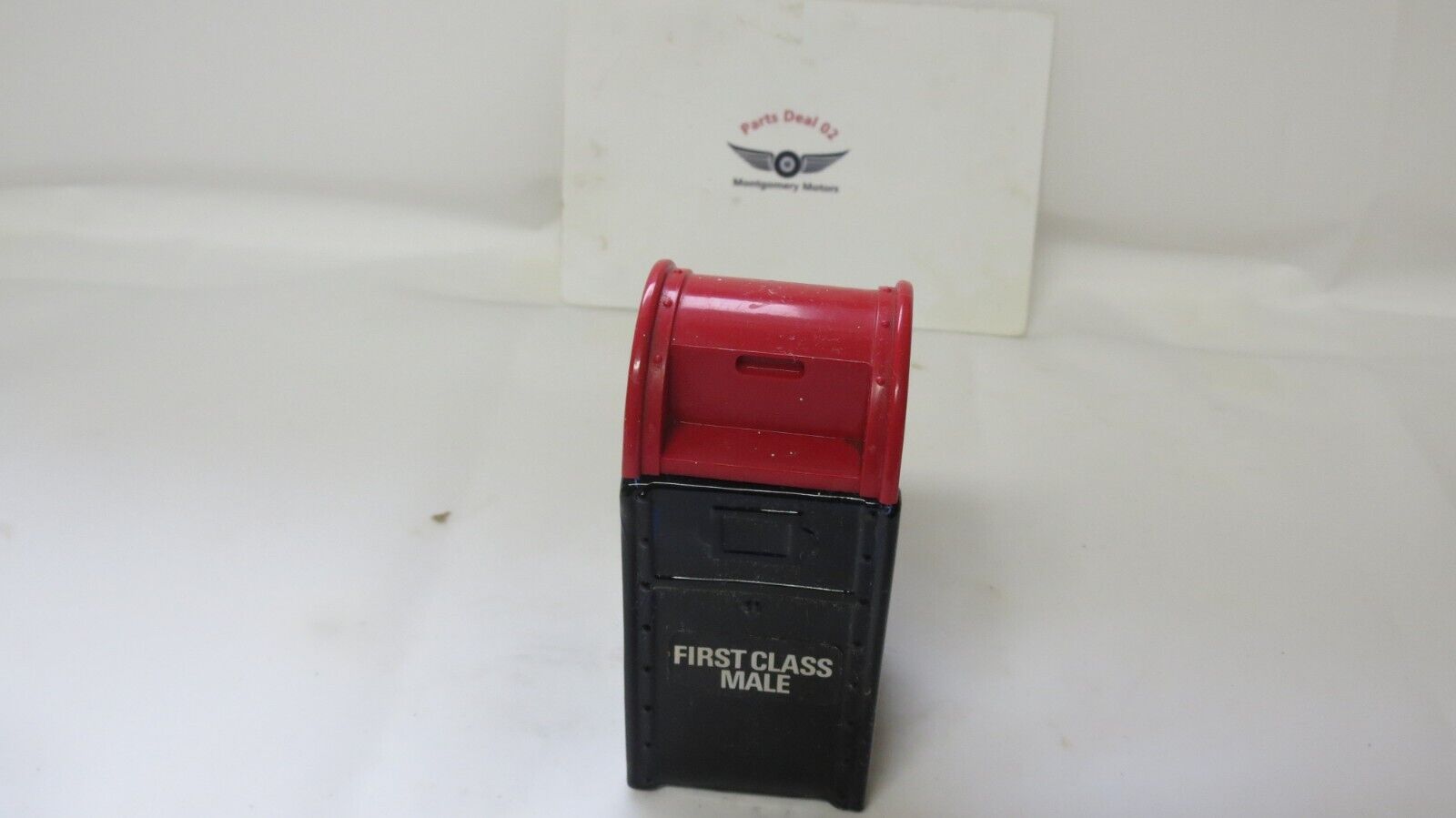 Genuine Avon First Class Male Mailbox Decanter Aftershave Wild Country 4Oz Full