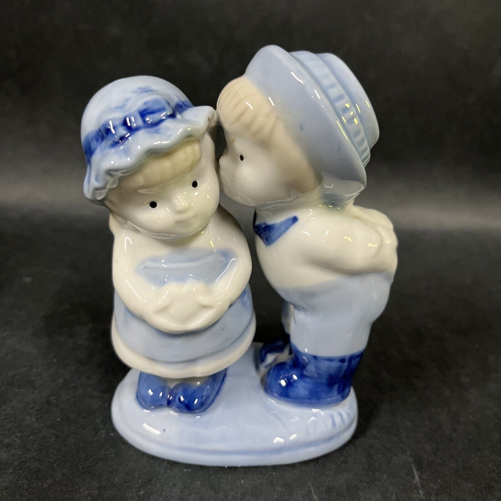 VTG Porcelain Figurine Boy & Girl First Kissing Wedding Decor Cake Top Valentine