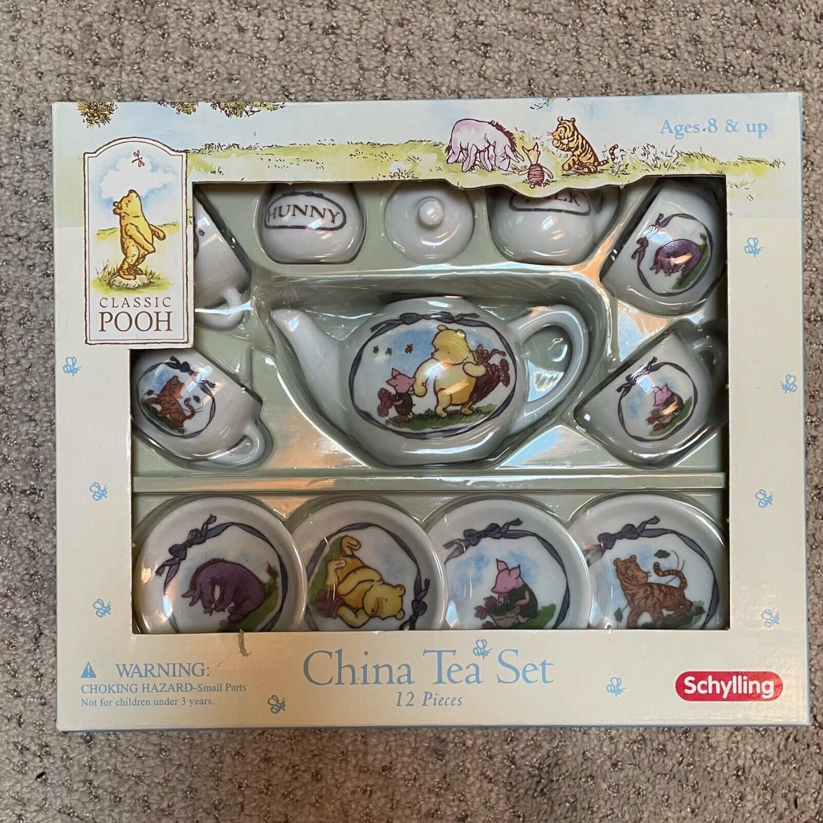 Disney Classic Winnie the Pooh & Friends Mini China Tea Set 12 Piece Schylling
