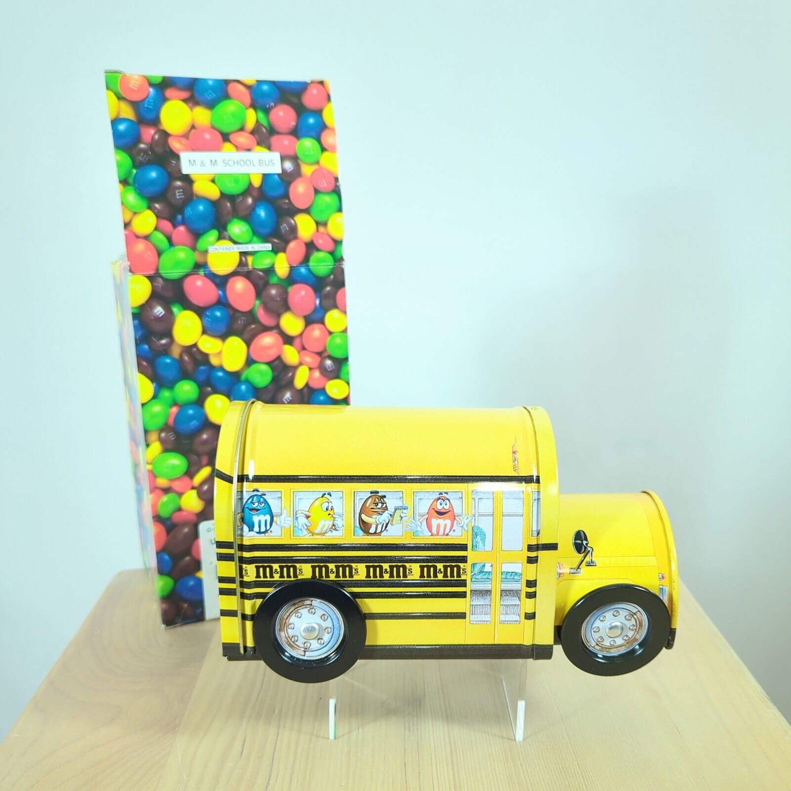M&Ms Tin Yellow School Bus Container Darlington Collectible New 1997
