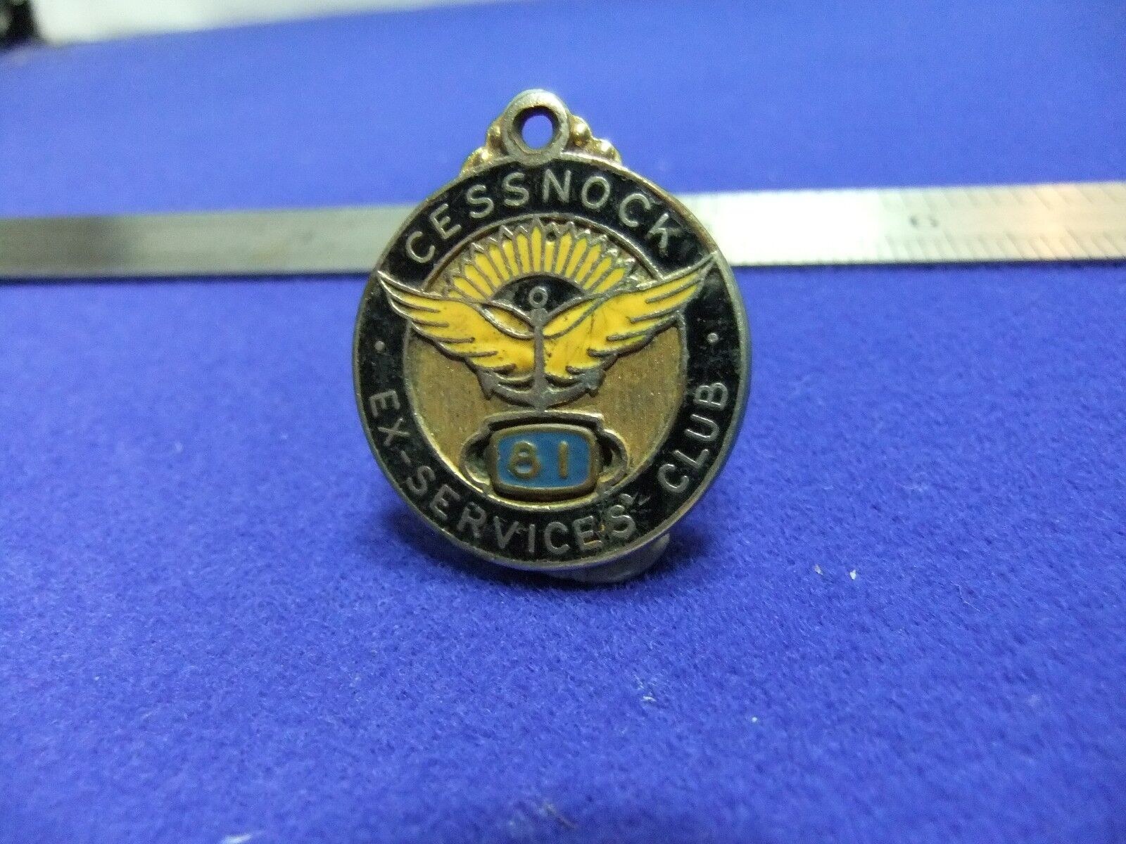 vtg badge pass cessnock ex services club 81  no 82 fob member membership pass