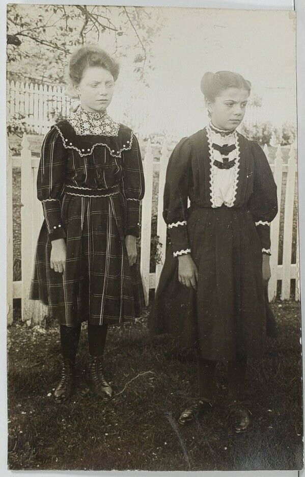 RPPC Two Edwardian Girls Fabulous Wears c1910 Postcard P13