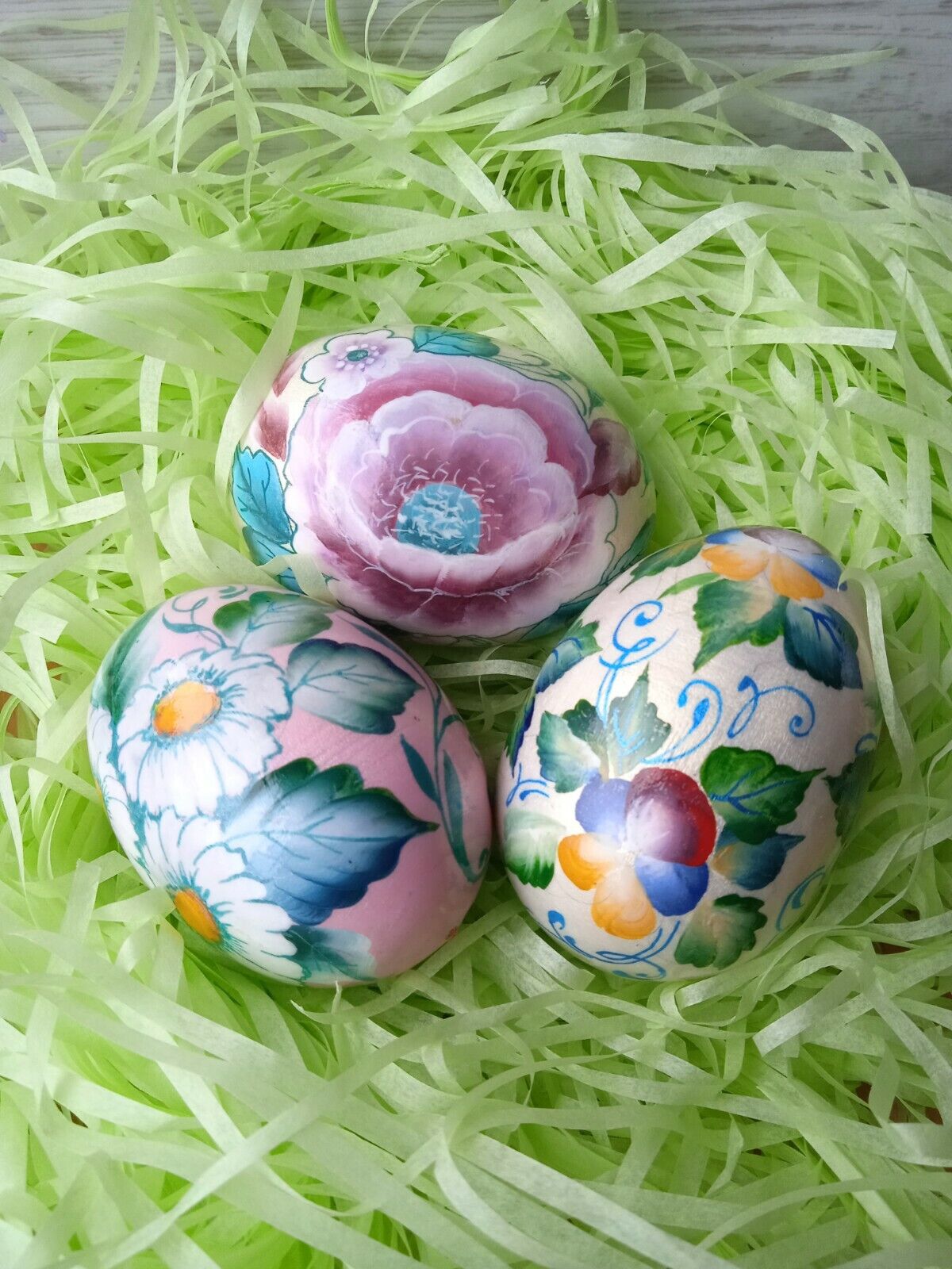 Easter eggs,hand-painted wooden eggs in gift box Easter decorations Pysanka
