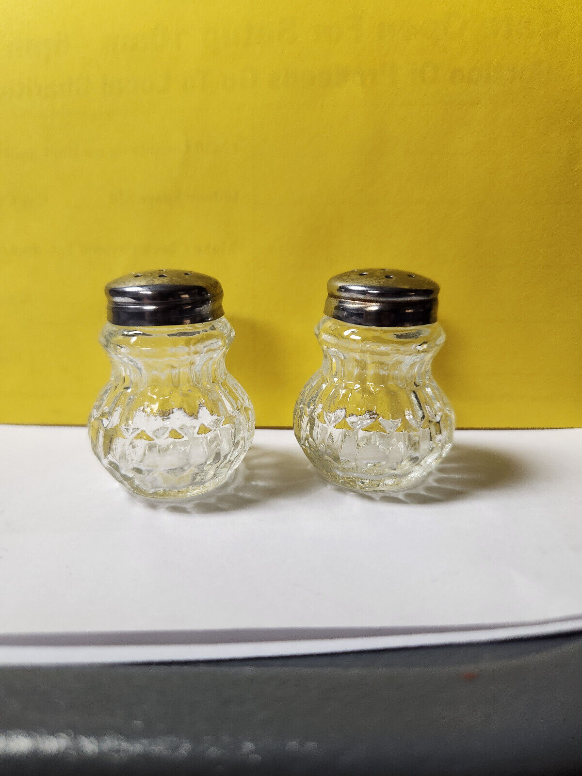 VINTAGE MINI CRYSTAL TYPE HOUR GLASS  SALT AND PEPPER SHAKERS