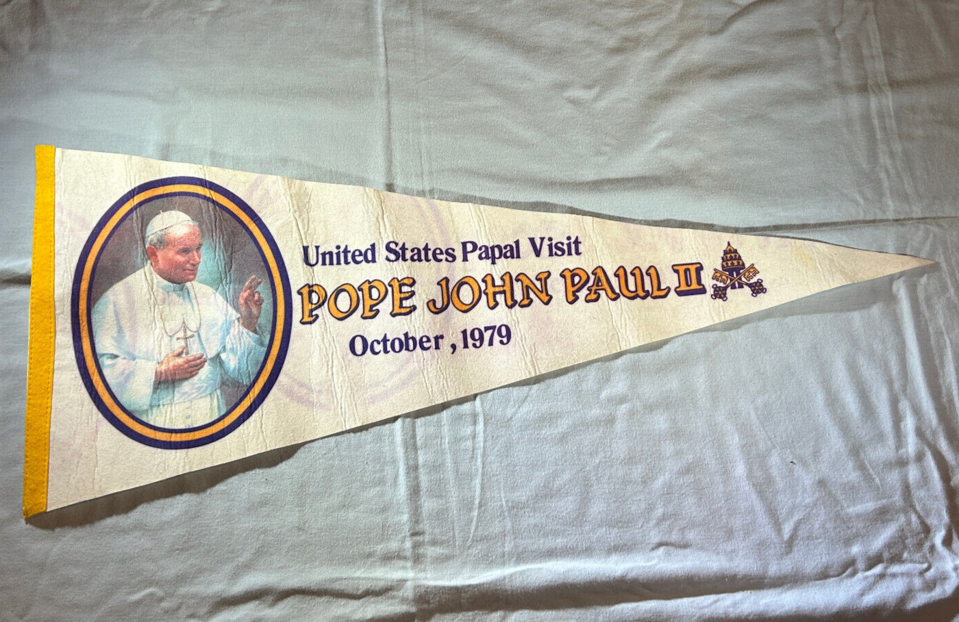 POPE JOHN PAUL II OCTOBER 1979 UNITED STATES PAPAL VISIT COLLECTIBLE PENNANT VTG